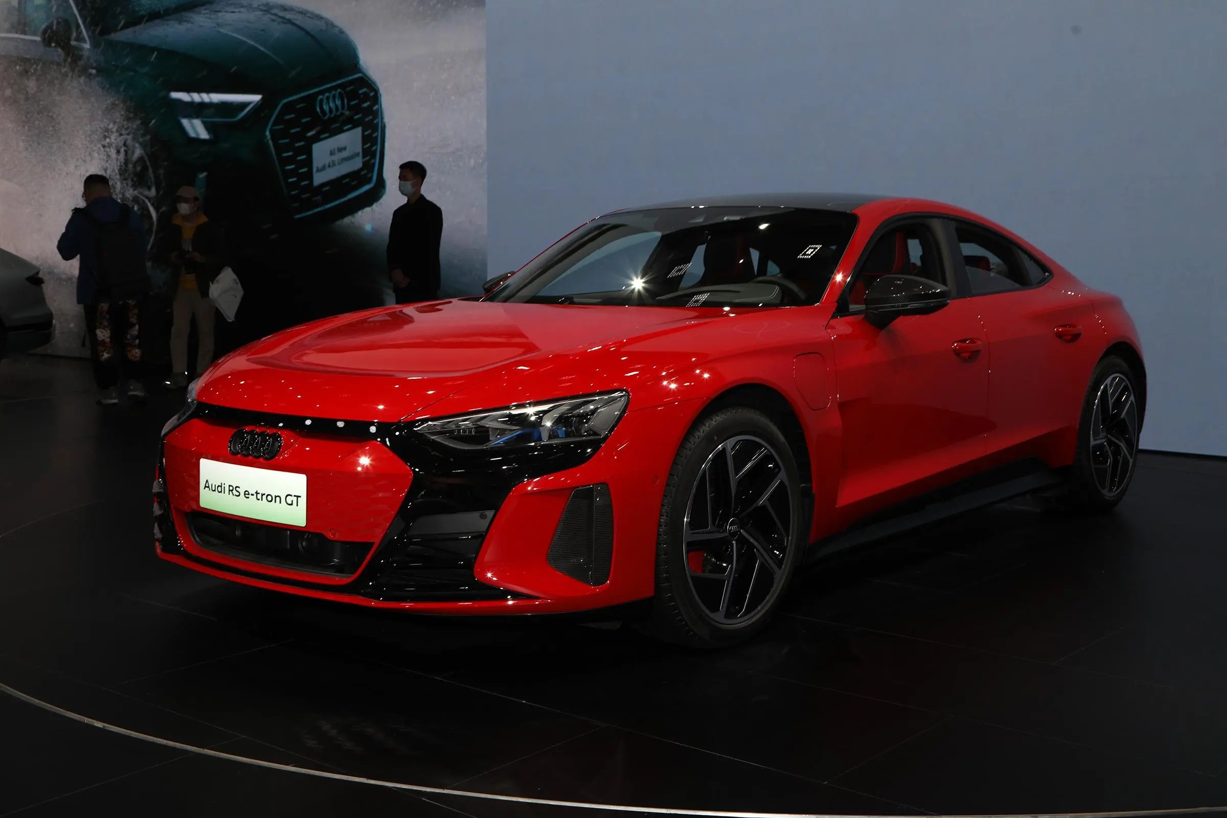 Audi RS e-tron GT is on the market, with a 0-100 km/h range of 3.3 seconds and a price of 1.4688 million yuan